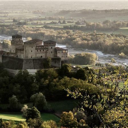 La Locanda Del Borgo Torrechiara Exteriér fotografie