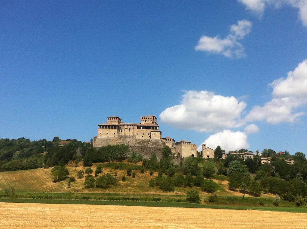 La Locanda Del Borgo Torrechiara Exteriér fotografie