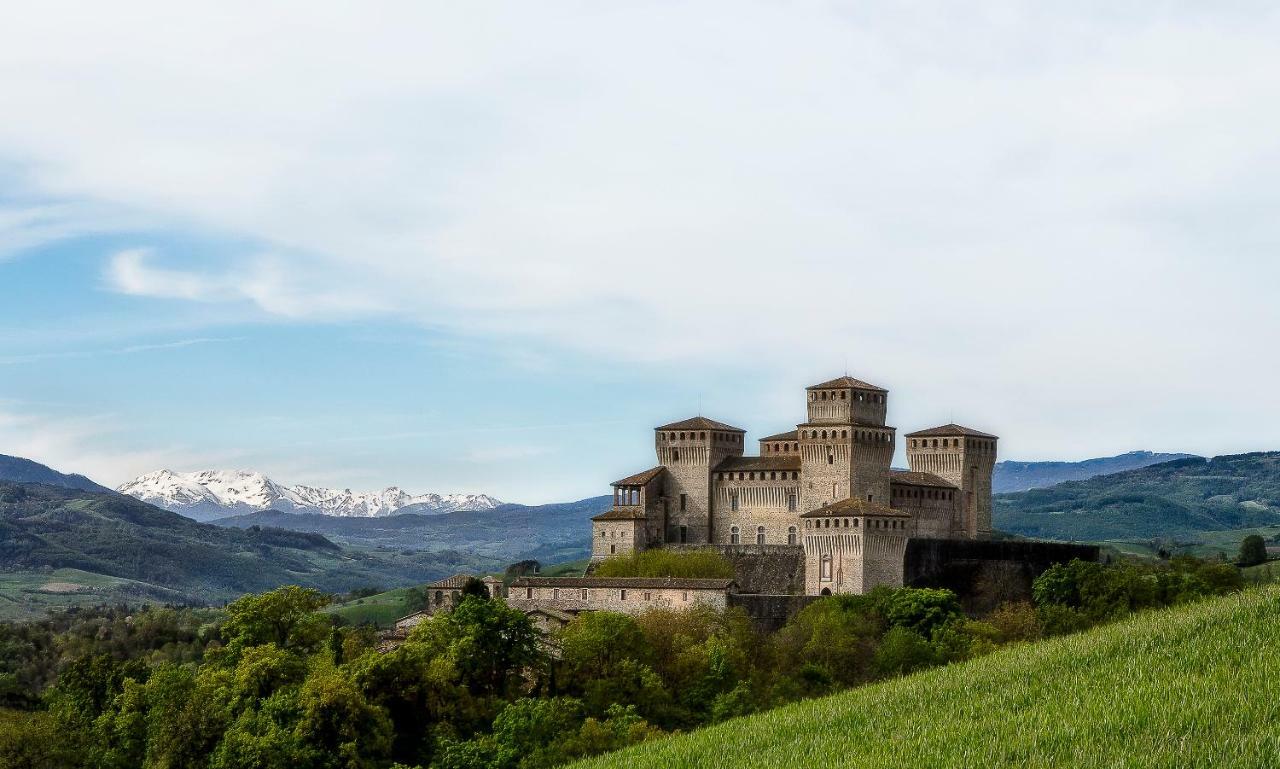 La Locanda Del Borgo Torrechiara Exteriér fotografie
